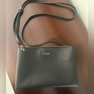 GUESS | Black Crossbody Bag
